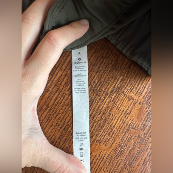 Lululemon On the Fly Jogger Woven - Picture 6 of 6